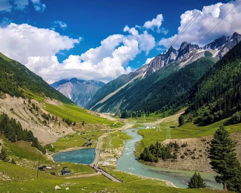 Heaven on earth Kashmir Has A Scenic Golf Course With Lakes And A Five-Star Hotel