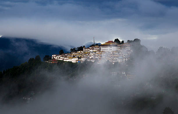 Would u like to Walk In The Clouds? Visit Pasighat In Arunachal Pradesh
