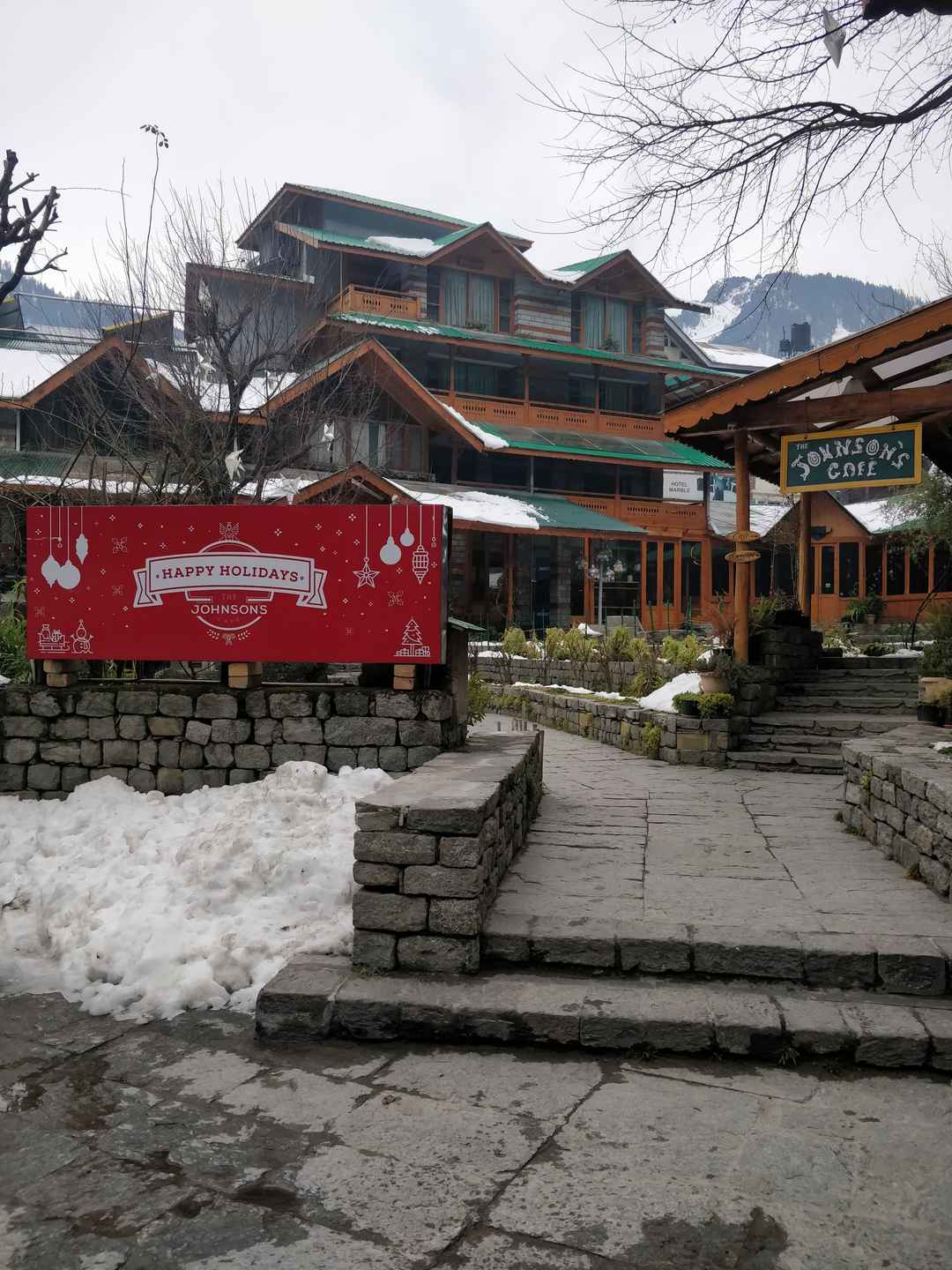 Bistros(Cafes) In Manali Surrounded By Snow-Capped Mountains