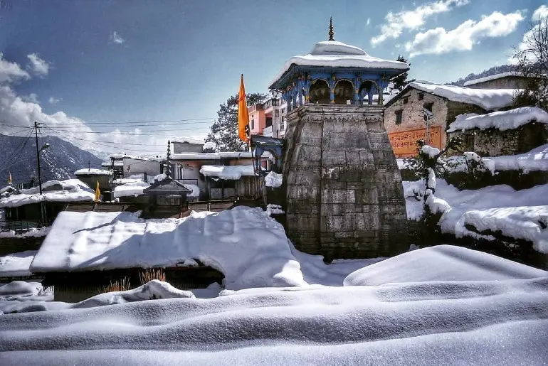 This  Temple in Uttrakhand Is Believed To Be The Place Where Mahadev Got Married To Devi Parvati