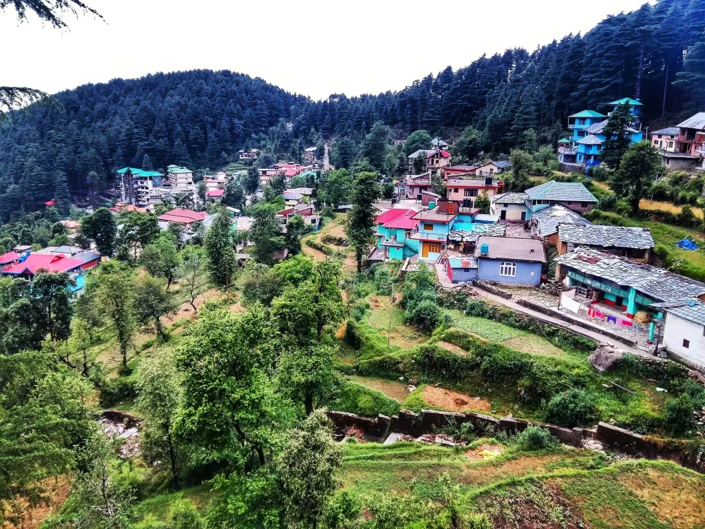 Forget Manali And Visit This Hidden Gem In Himachal With Views Of The Dhauladhar Ranges