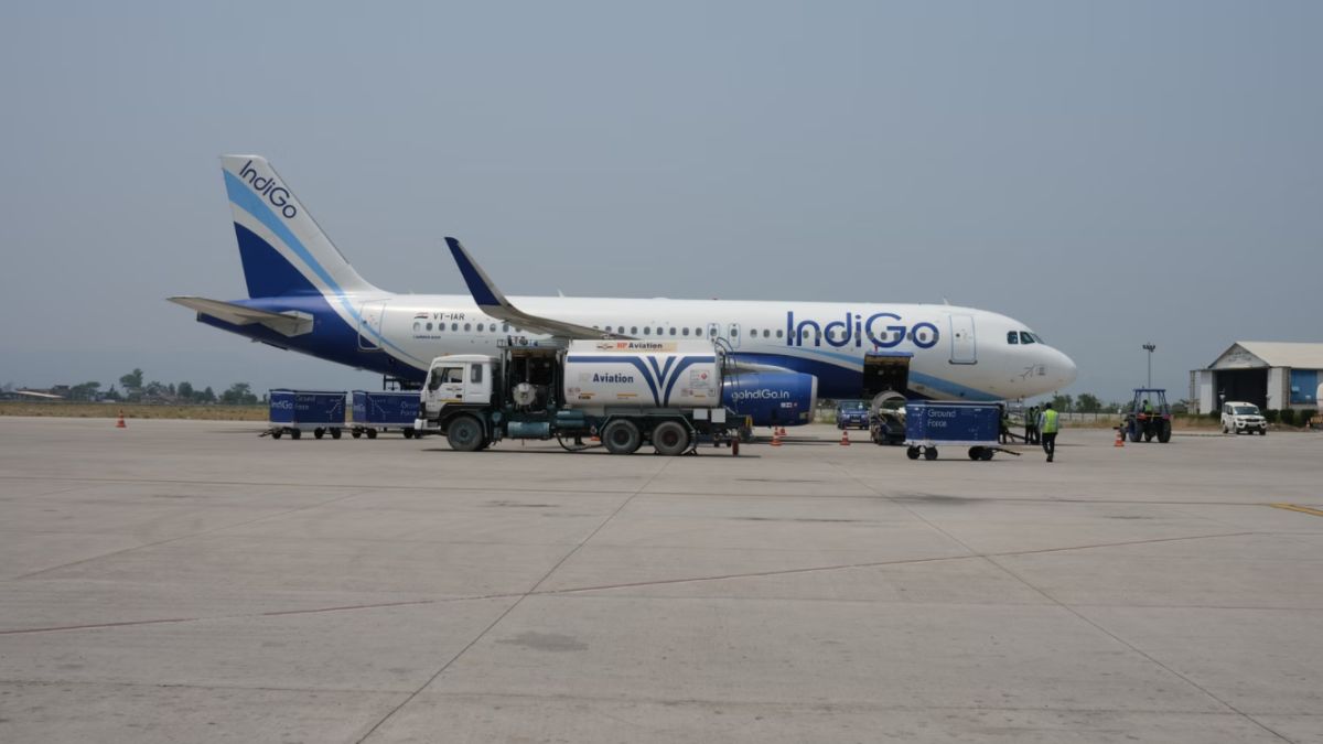 Precautionary Landing In Karachi by Indigo Flight! All Passengers Safe