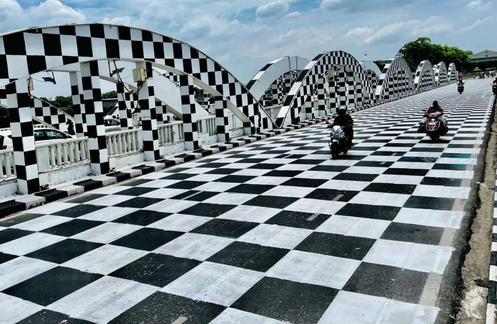 Bridge like Chess Board