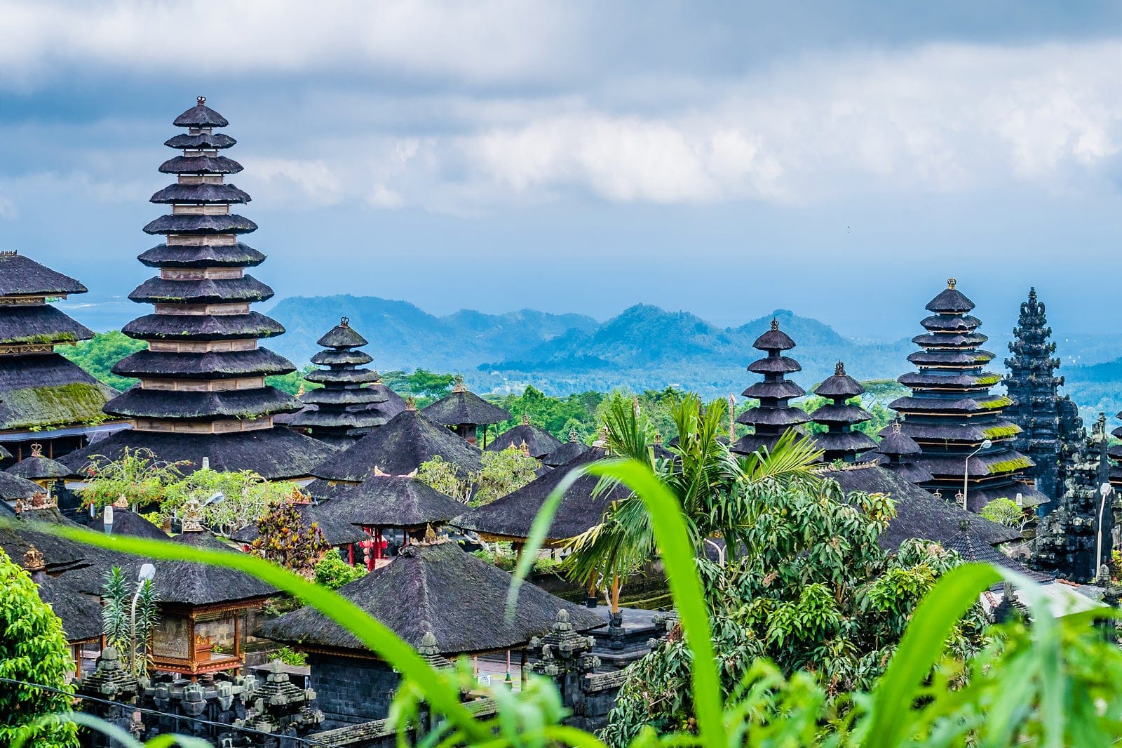 hindu temples in bali Uluwatu Temple