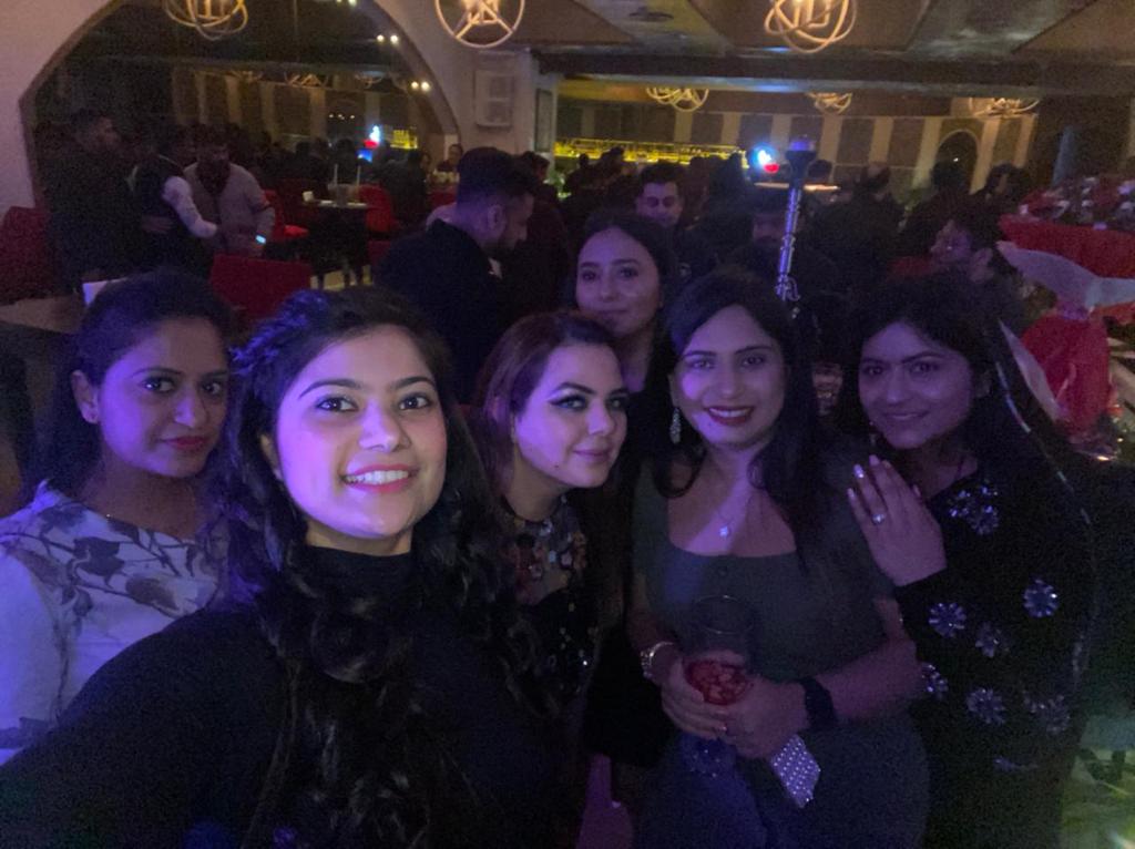 places for night out in delhi