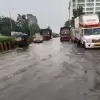 It’s Raining Heavily, Mumbaikars! Flooded Roads and Andheri Subway is Shut!